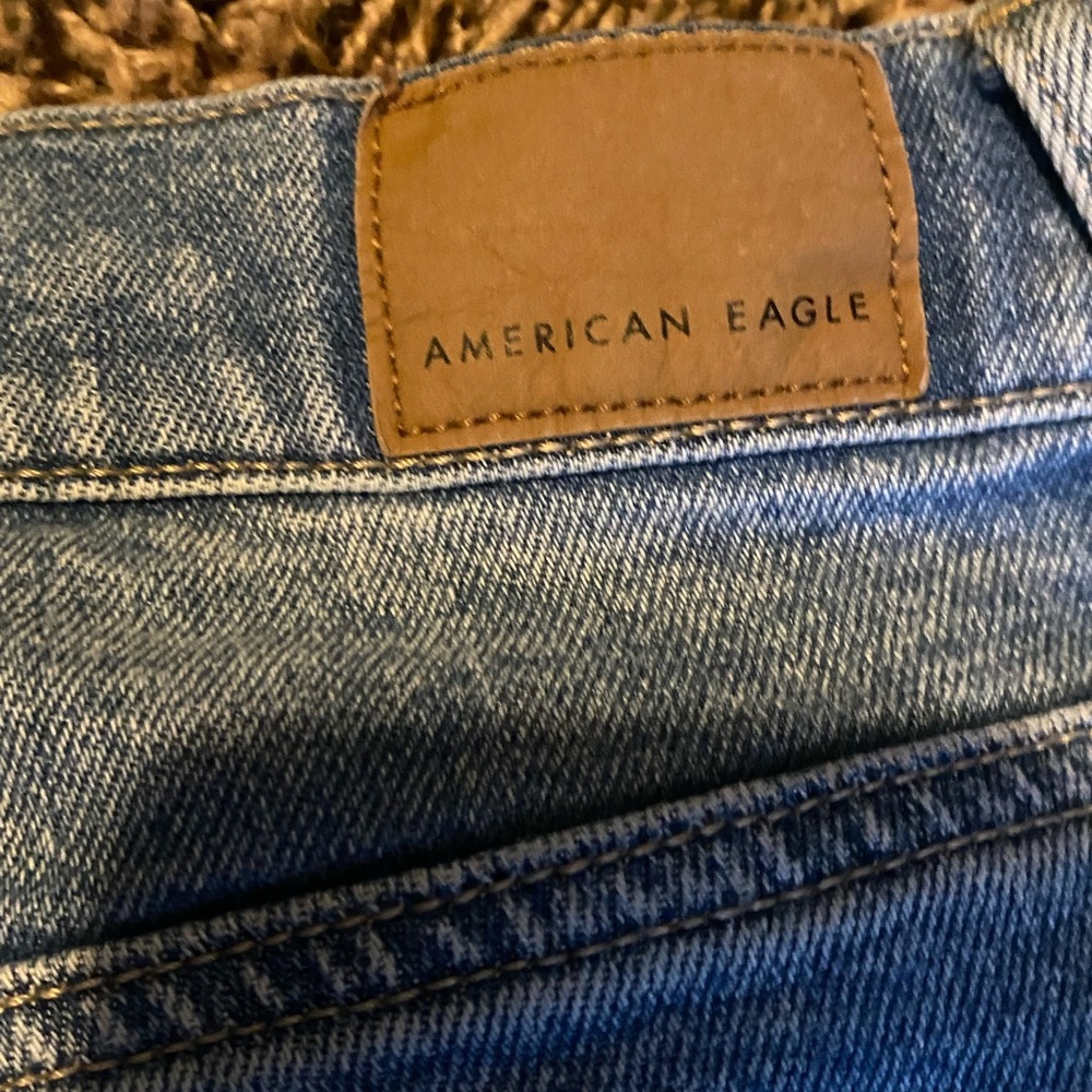 AE Stretch Highest Waist 90’s Boyfriend Jeans, medium wash - Picture 3 of 4